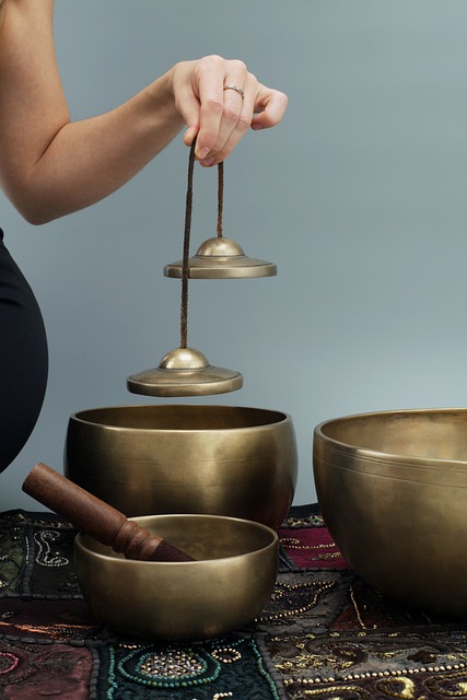 singing-bowls-4749814_640